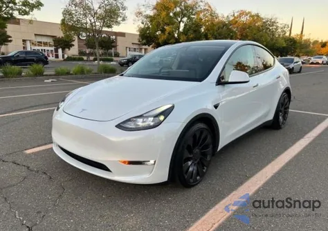 2022 Tesla Model Y from USA, damaged, VIN 7SAYGDEF6NF343071